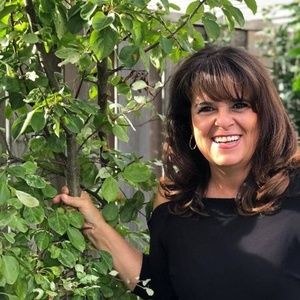 Meet your Posher, Jo-anne zonca